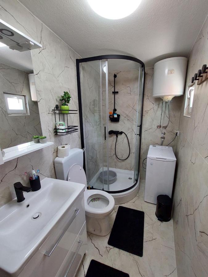 Mexicana Apartment Yellow ซาดาร์ ภายนอก รูปภาพ