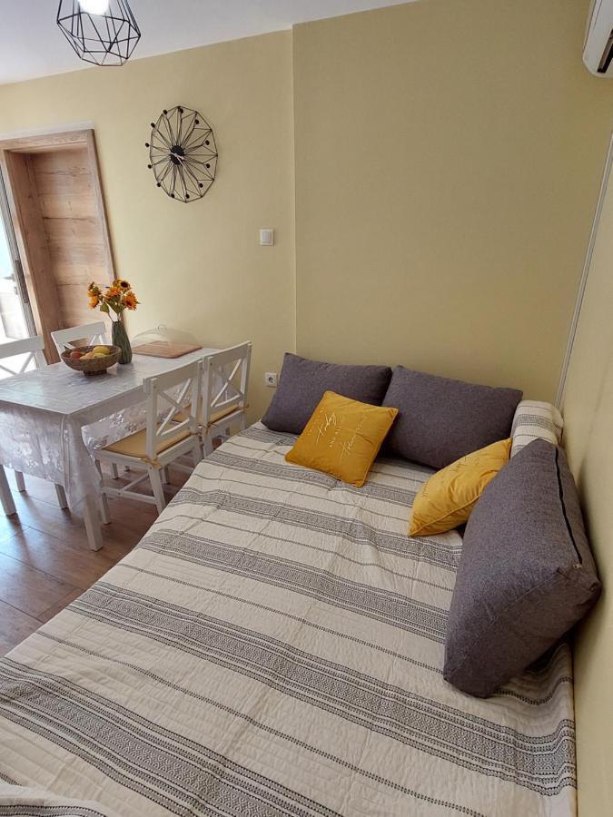 Mexicana Apartment Yellow ซาดาร์ ภายนอก รูปภาพ